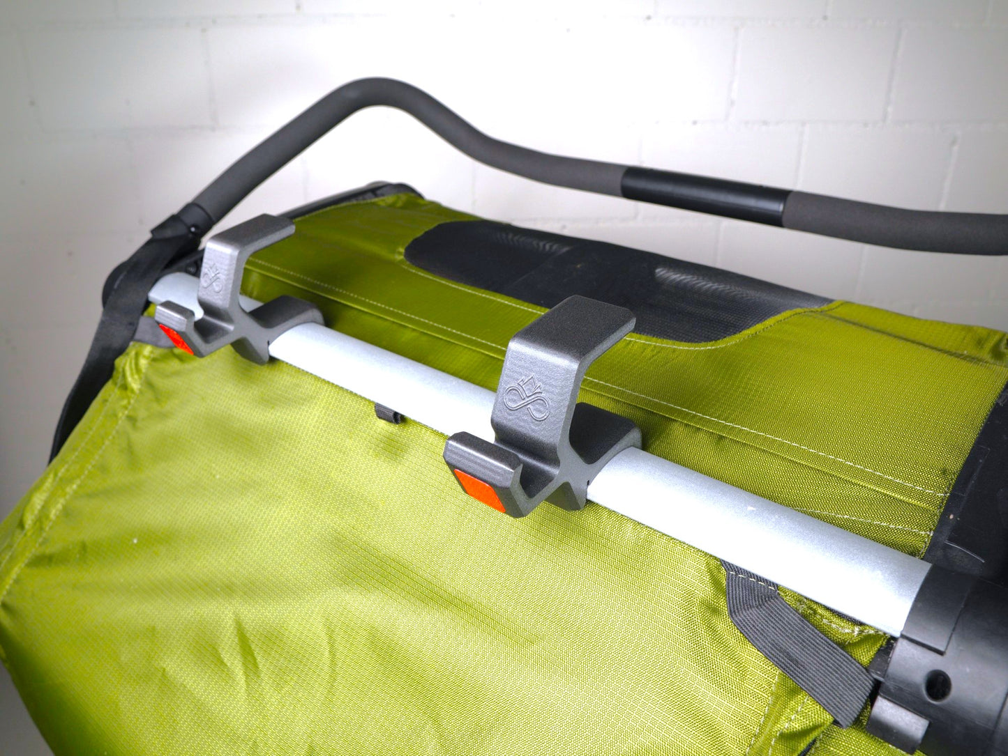 Thule Chariot Bike Hooks with Reflector